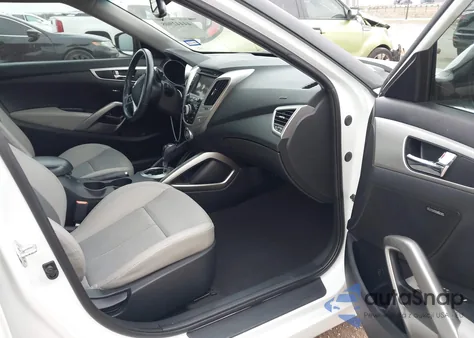 2013 Hyundai Veloster Base W/Gray z USA, uszkodzony, nr VIN KMHTC6ADXDU174290